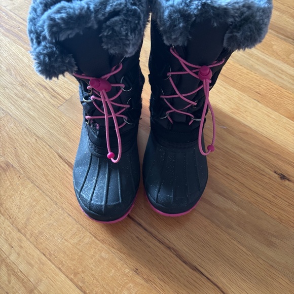 Element Snow Boots size 3 - Picture 2 of 5